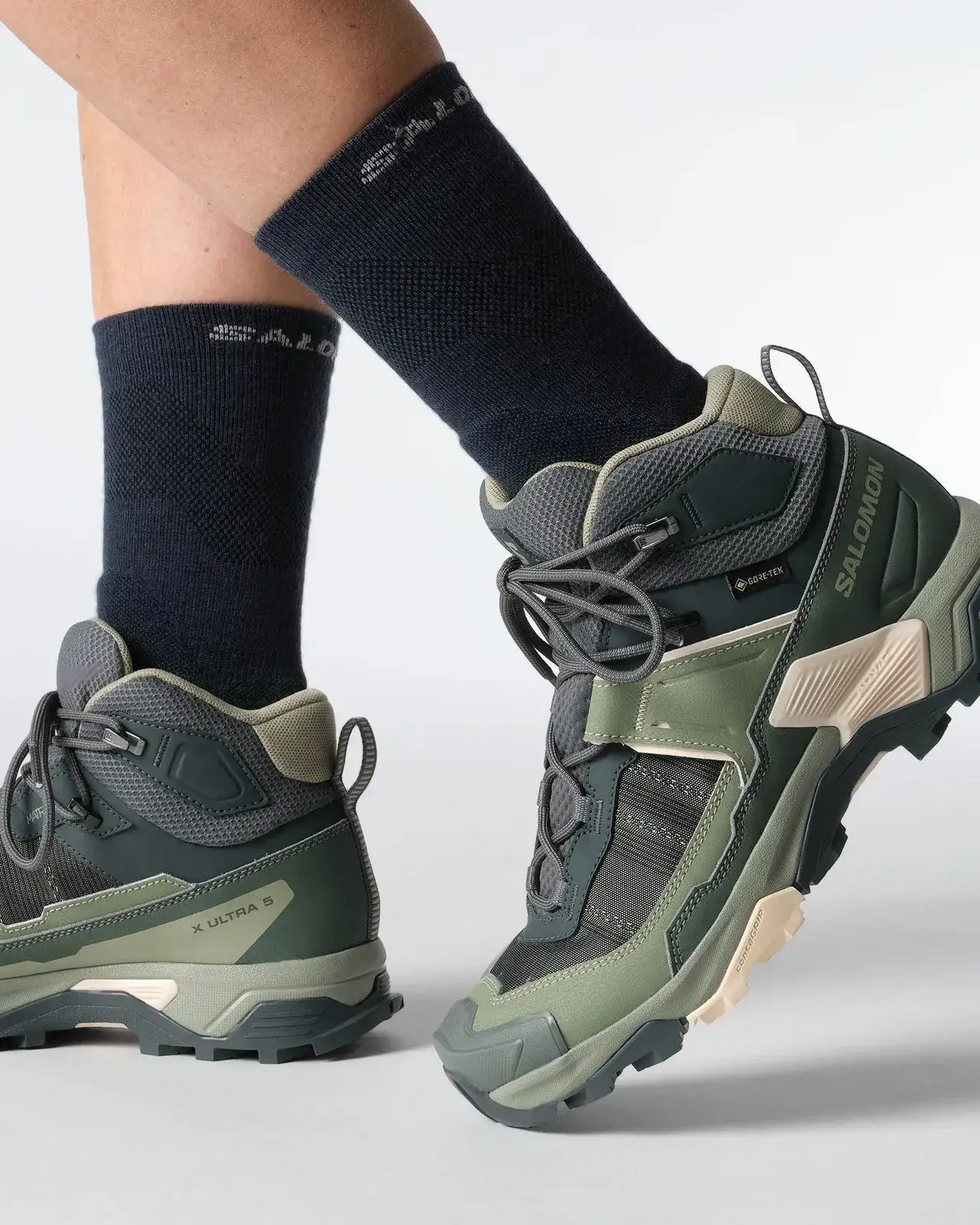 Salomon Women’s X Ultra 5 Mid Gore-Tex Hiking Boots - Image 4