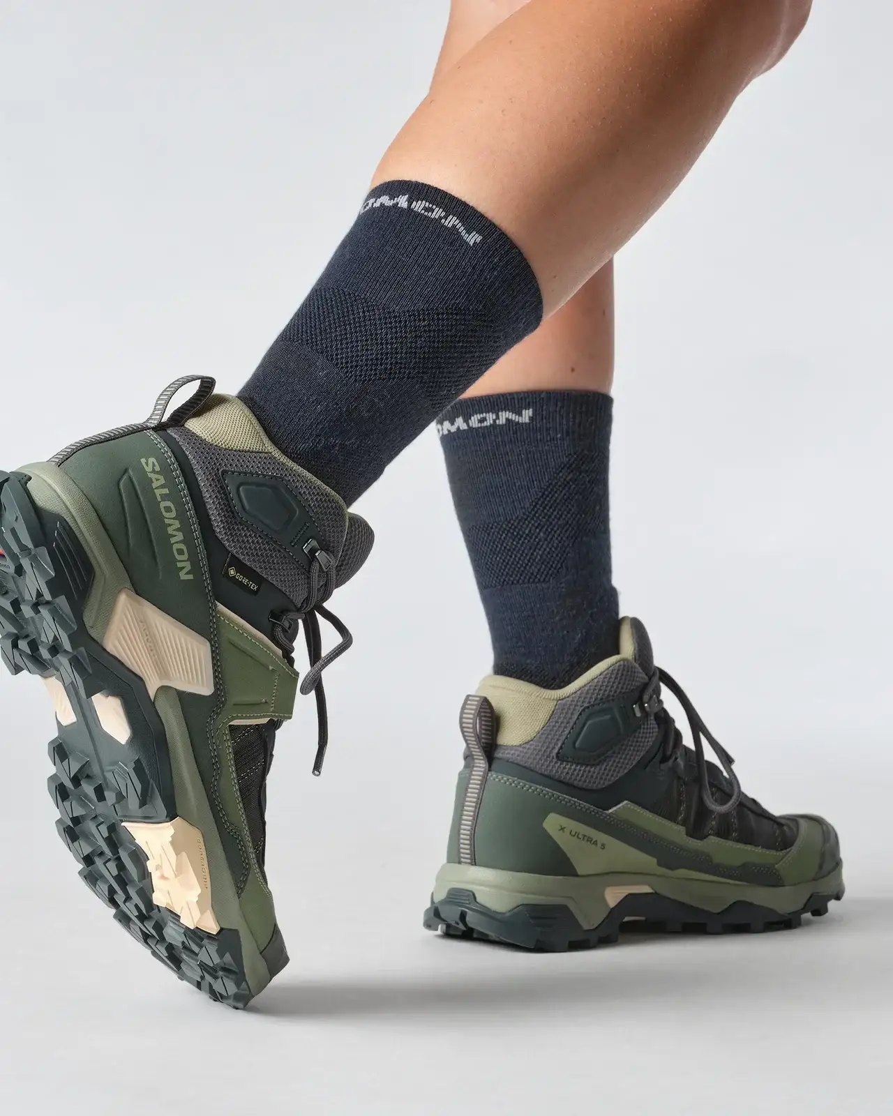 Salomon Women’s X Ultra 5 Mid Gore-Tex Hiking Boots - Image 8